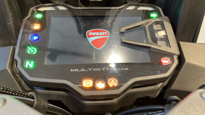 Ducati Multistrada 950 - Red + Spoked Wheels (MY18)